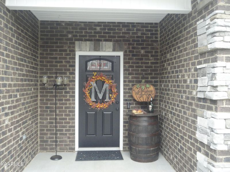 520 Greystoke Ln, Knoxville, TN 37912