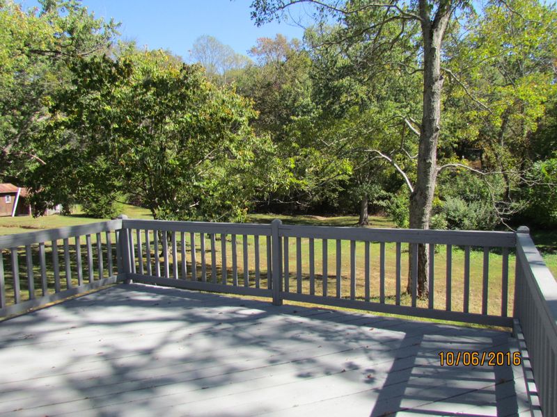 520 Harmon Ln, Lenoir City, TN 37771