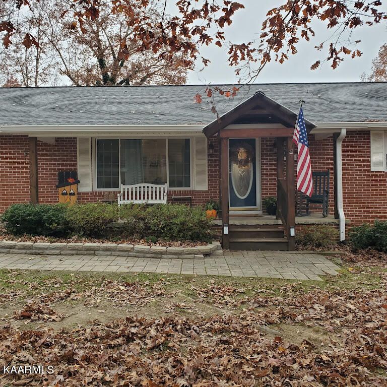 520 Hugh Jones Rd, Sunbright, TN 37872