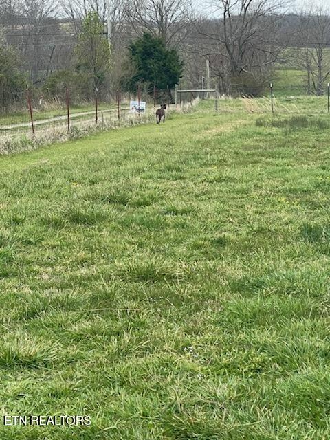 520 Lowe Rd, Crossville, TN 38572
