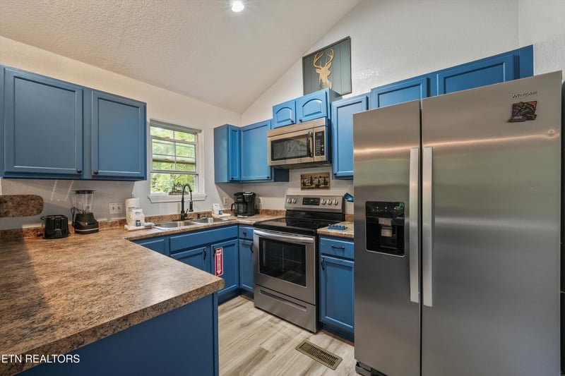520 Proffitt Rd #1, Gatlinburg, TN 37738