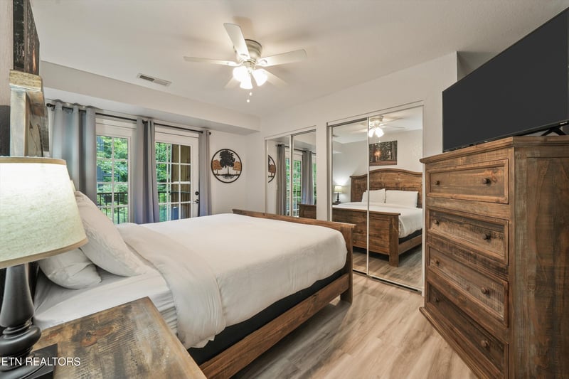 520 Proffitt Rd #1, Gatlinburg, TN 37738