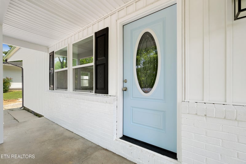 5200 Evelyn Dr, Knoxville, TN 37909