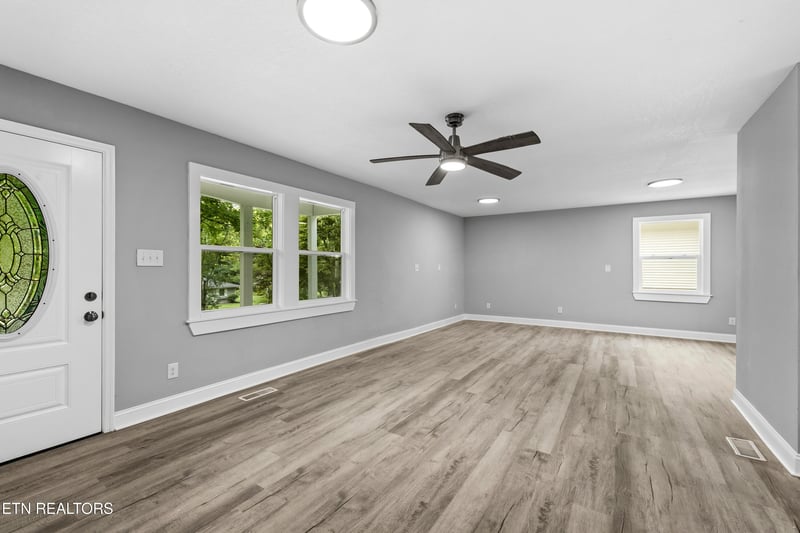 5200 Evelyn Dr, Knoxville, TN 37909