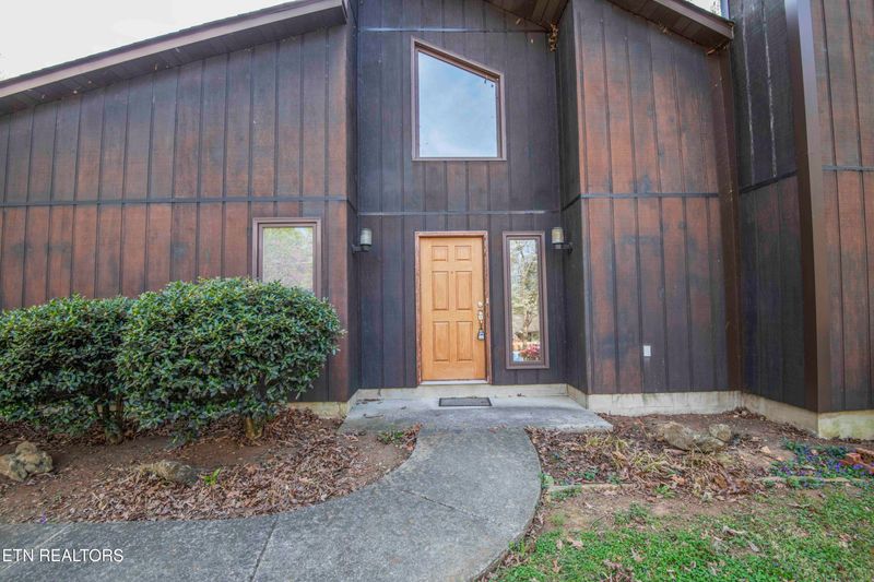 5201 Potomac Rd, Knoxville, TN 37920