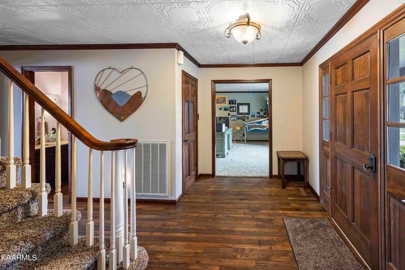 5204 Riverbriar Rd, Knoxville, TN 37919