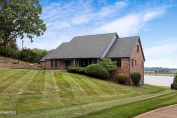 5204 Riverbriar Rd, Knoxville, TN 37919