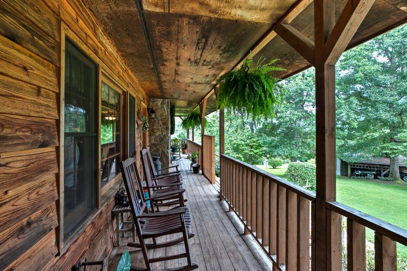 5204 Stinking Creek Rd, Pioneer, TN 37847