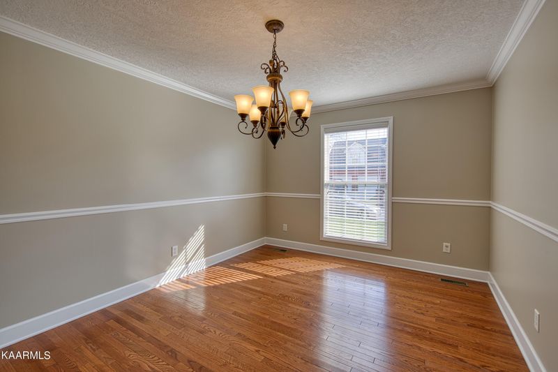 5205 Magic Lantern Dr, Knoxville, TN 37918