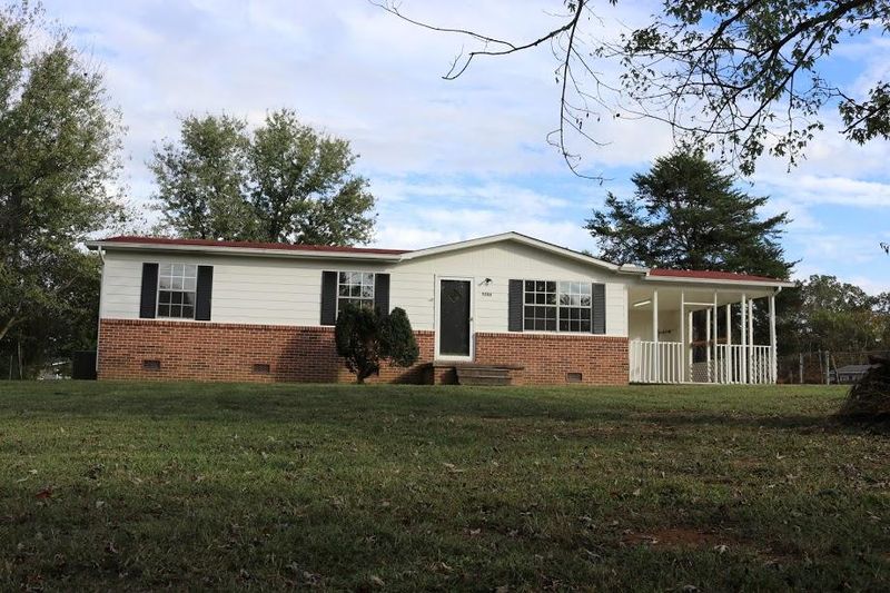 5206 Alcove Blvd, Greenback, TN 37742