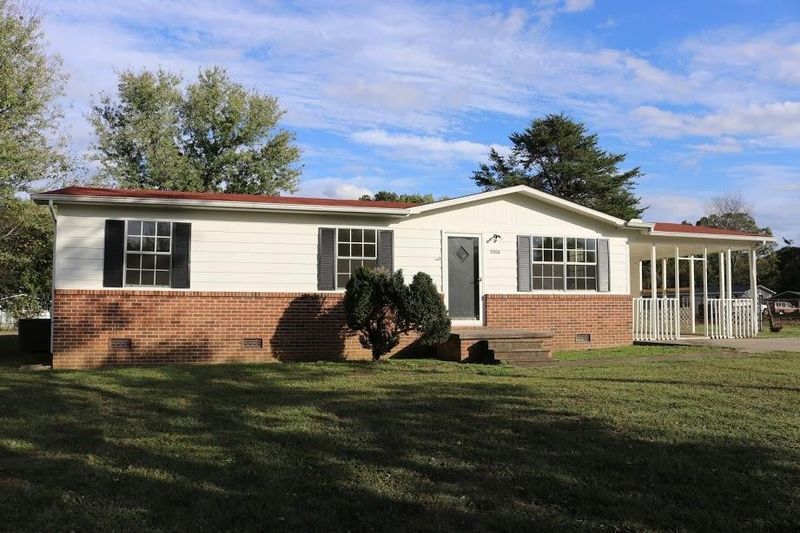 5206 Alcove Blvd, Greenback, TN 37742