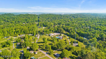 5208 John Hall Rd, Knoxville, TN 37920
