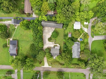 5209 Montrose Rd, Knoxville, TN 37918