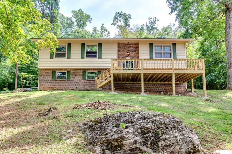 521 Amarillo Dr, Seymour, TN 37865