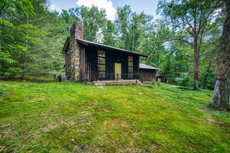 521 Dorton Rd, Crossville, TN 38555