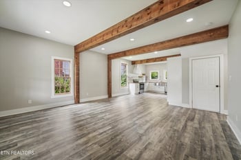 521 Mountain View Ave, Maryville, TN 37803