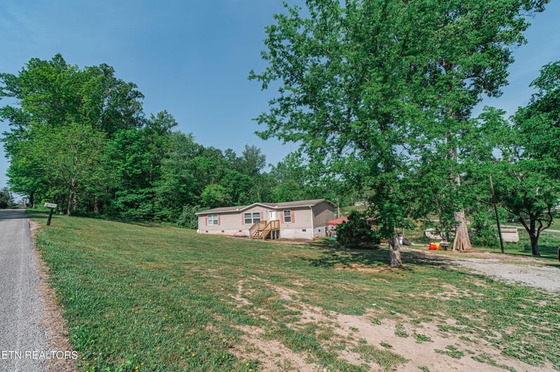 521 Old Poplar Springs Rd, Kingston, TN 37763