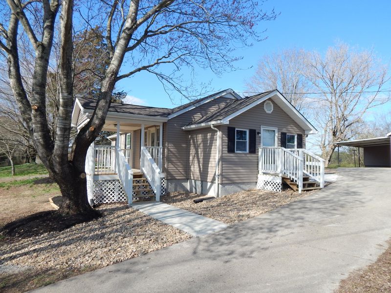 521 Ridge Rd, Maryville, TN 37803