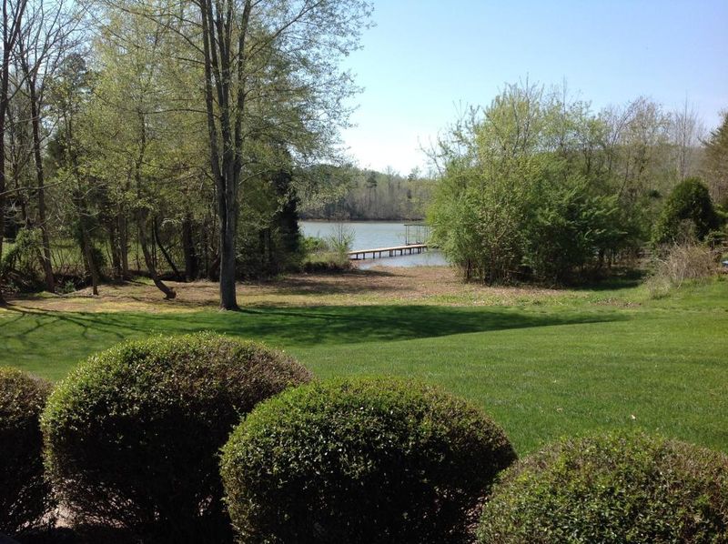 521 Sandpiper Dr, Vonore, TN 37885