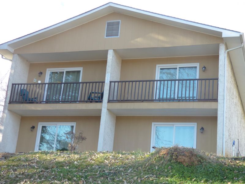 521 Sewanee St, Harriman, TN 37748