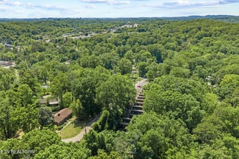 5211 Pocahontas Dr, Knoxville, TN 37914