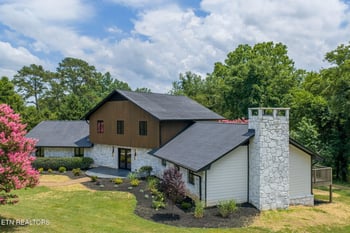 5216 Hickory Hollow Rd, Knoxville, TN 37919