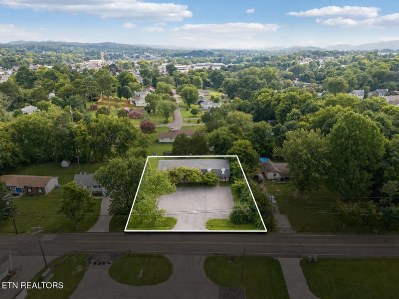 5216 Tillery Rd, Knoxville, TN 37912