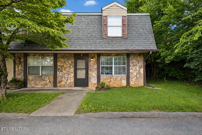 5216 Tillery Rd, Knoxville, TN 37912