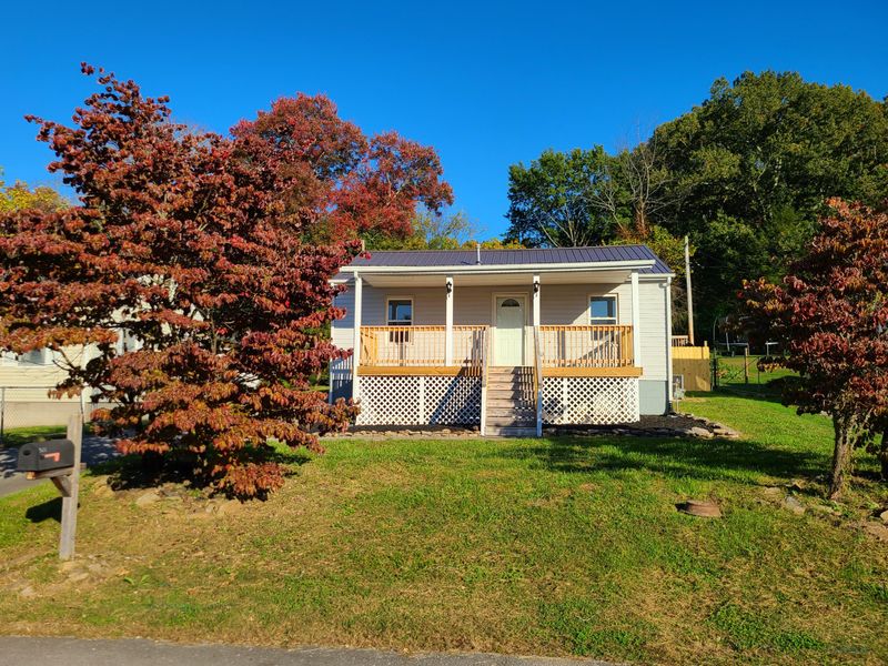 522 Jackson Ave, Maryville, TN 37804