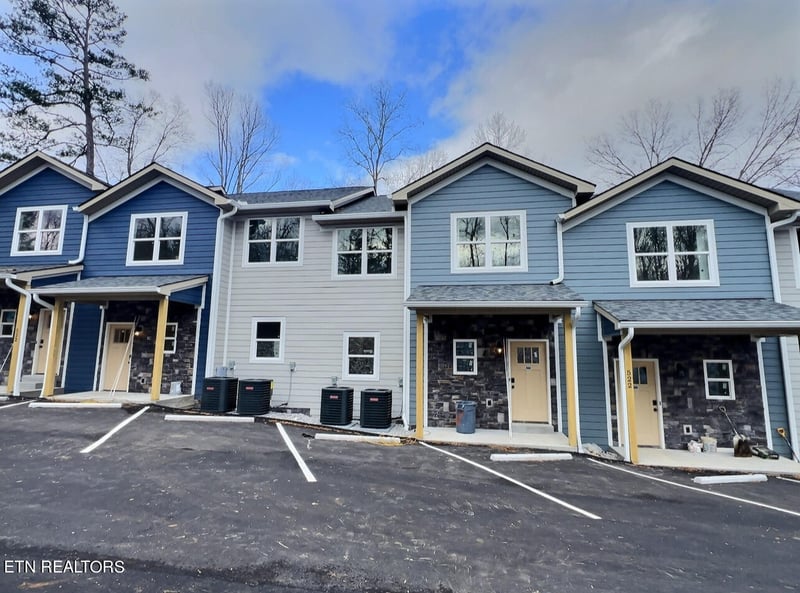 522 Lindsey Mill Cir #3, Rocky Top, TN 37769