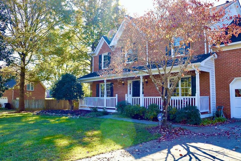 522 Maple Tree Dr, Knoxville, TN 37934