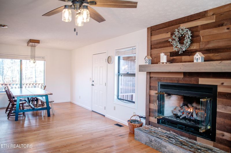 522 T Rd, Monterey, TN 38574