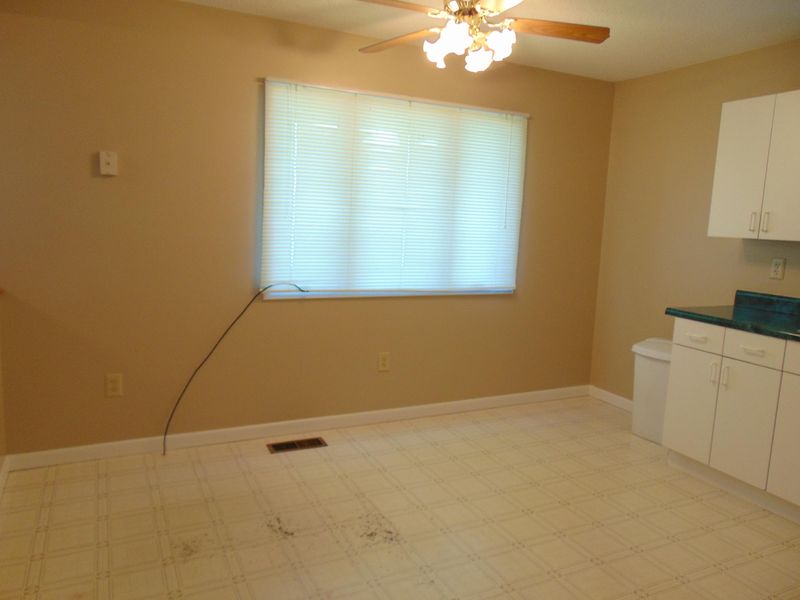 522 W Spring St, Kingston, TN 37763