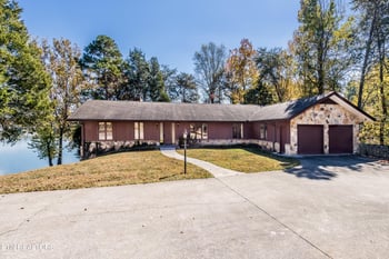 5220 Riverbriar Rd, Knoxville, TN 37919