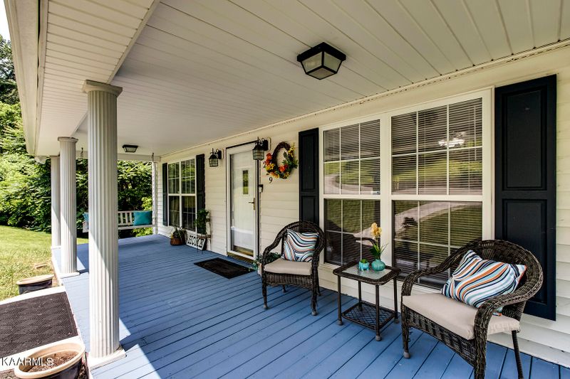 5229 Northside Dr, Knoxville, TN 37912
