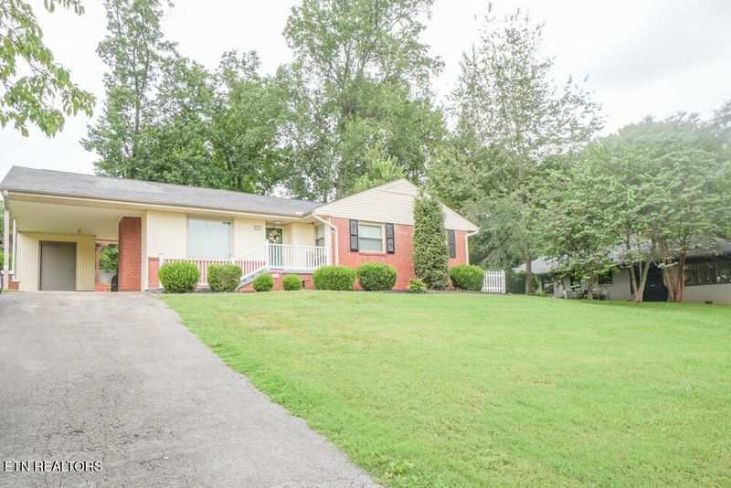 523 Frary St, Alcoa, TN 37701
