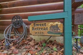 523 Hoot Owl Way, Gatlinburg, TN 37738