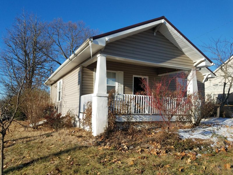 523 N Jackson St, Morristown, TN 37814