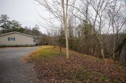 523 Old Piney Rd, Maryville, TN 37803