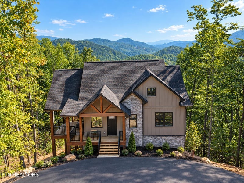 523 Percussion Ct, Sevierville, TN 37862