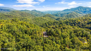 523 Percussion Ct, Sevierville, TN 37862