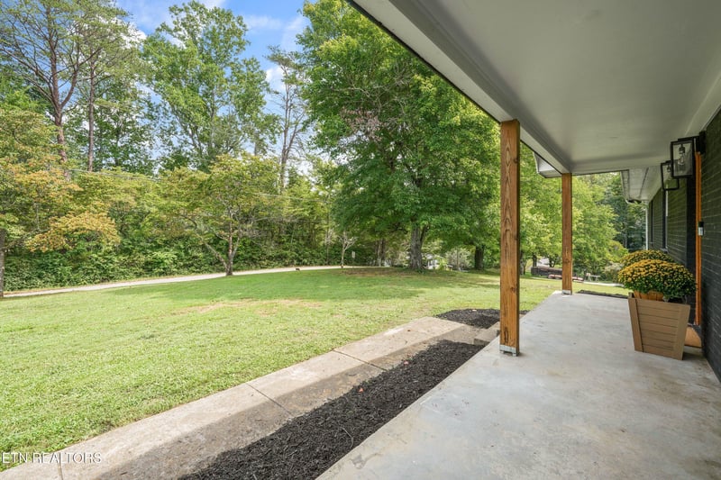 523 Second Norway Ln, Oliver Springs, TN 37840