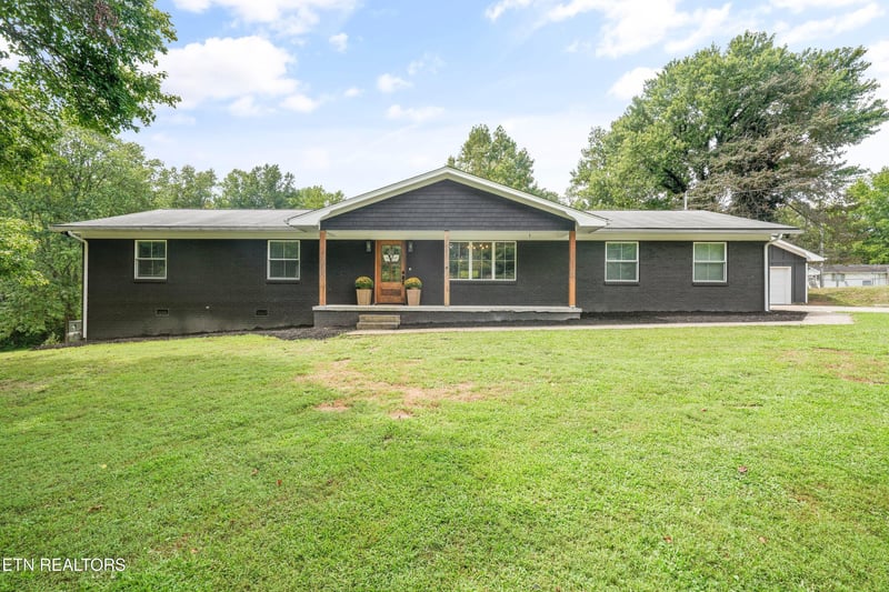 523 Second Norway Ln, Oliver Springs, TN 37840