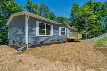 523 Smokey Dr, Loudon, TN 37774
