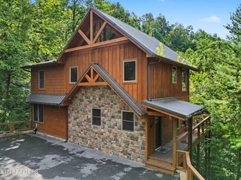 5230 Riversong Way, Sevierville, TN 37876
