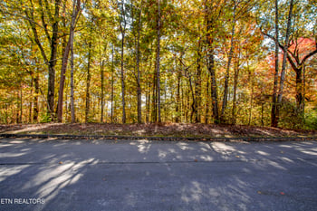 5232 Beverly Oaks Dr, Knoxville, TN 37918