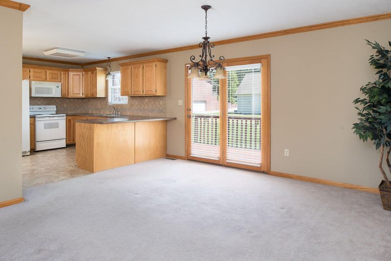 5233 Crystal Brook Dr, Morristown, TN 37814