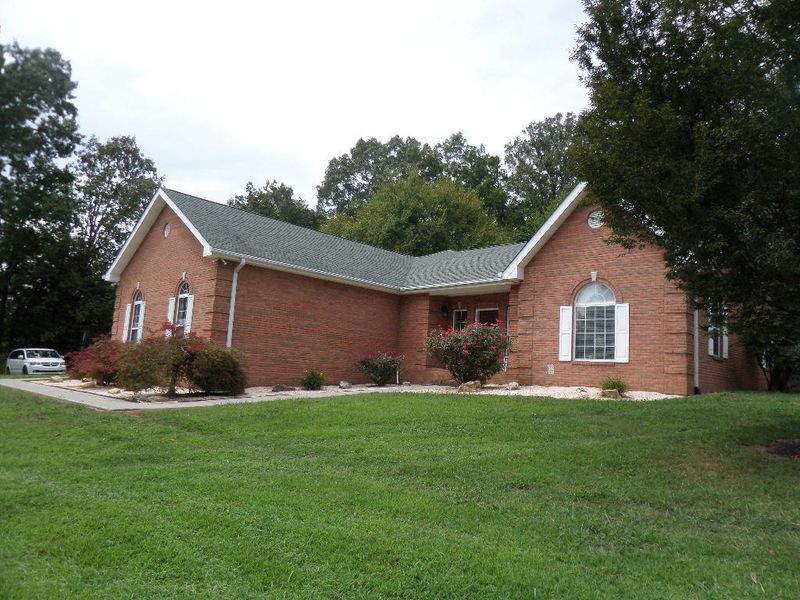 5239 Cardwell Chapel Rd, Lenoir City, TN 37771