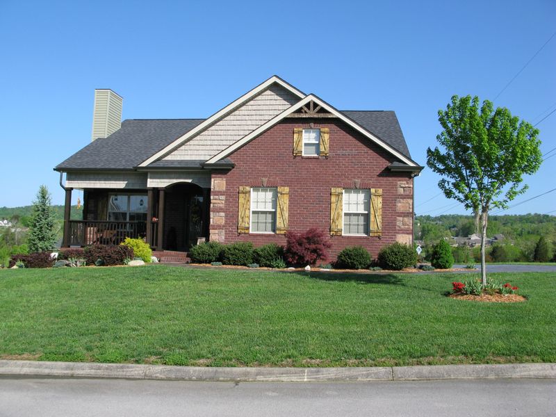 5239 Magic Lantern, Knoxville, TN 37918