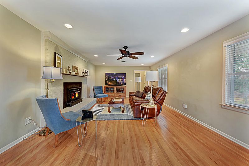 524 Bardon Rd, Knoxville, TN 37919